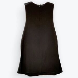 Wayne 100% Silk lined crew neck sleeveless back cutout dress with cape Medium﻿﻿﻿